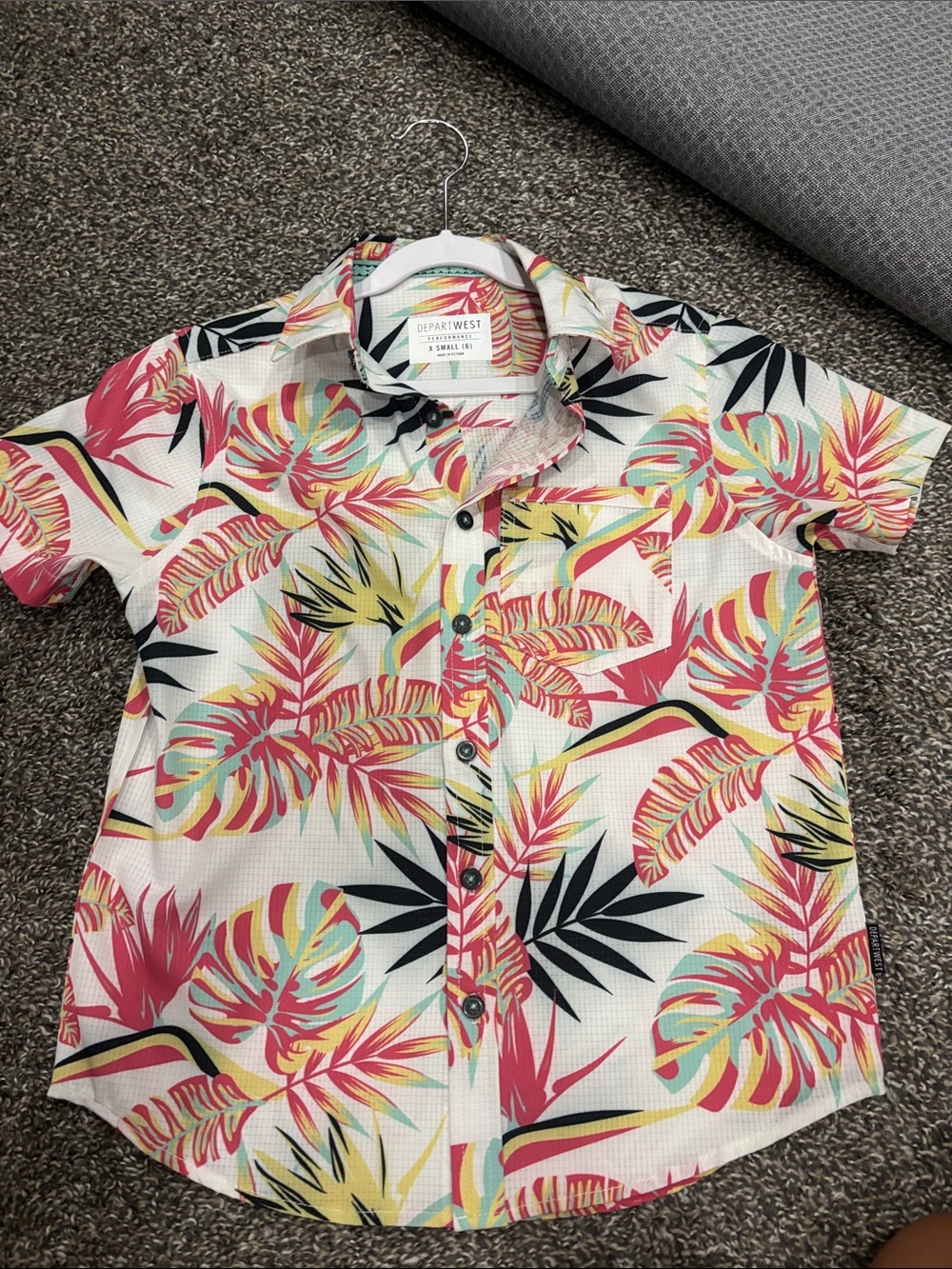 DepartWest Boys' Pink Tropical Short-Sleeve Button-Down Shirt